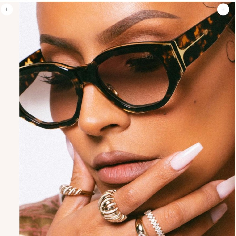 DEZI Charge It Sunglasses